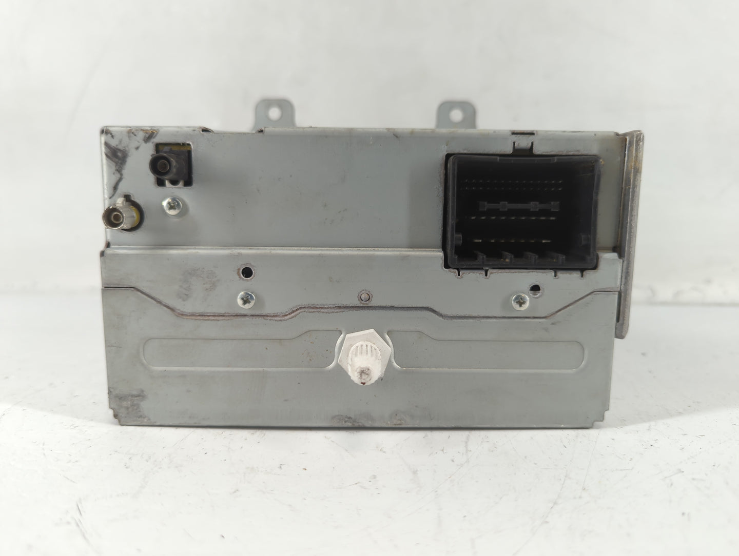 2011-2012 Buick Regal Radio AM FM Cd Player Receiver Replacement P/N:MIG475501 Fits Fits 2010 2011 2012 OEM Used Auto Parts 