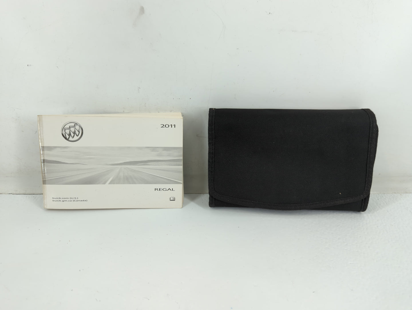 2011 Buick Regal Owners Manual Book Guide P/N:20834696 B OEM Used Auto Parts - Oemusedautoparts1.com