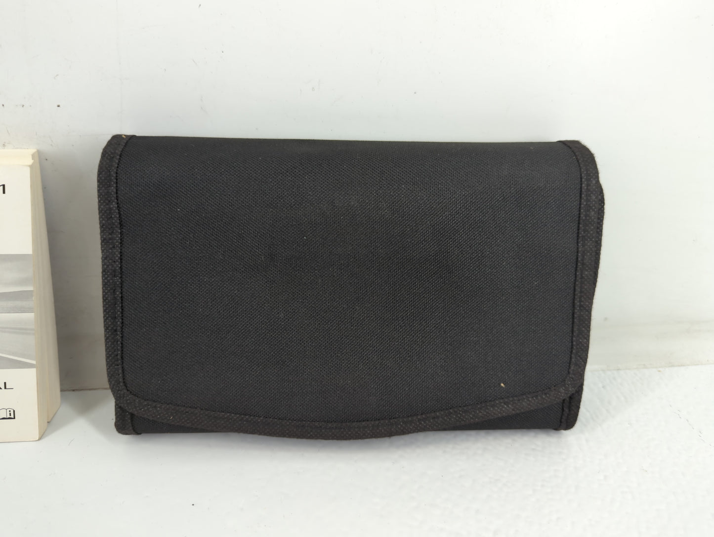 2011 Buick Regal Owners Manual Book Guide P/N:20834696 B OEM Used Auto Parts - Oemusedautoparts1.com