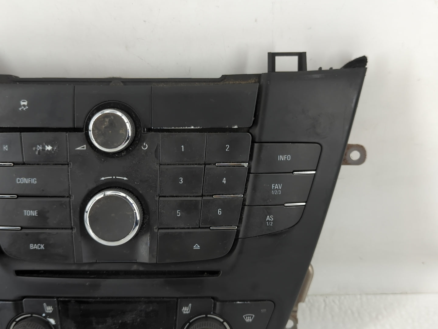 2011-2012 Buick Regal Radio Control Panel - Oemusedautoparts1.com