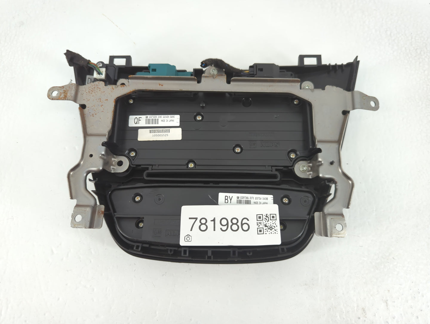 2011-2012 Buick Regal Radio Control Panel - Oemusedautoparts1.com