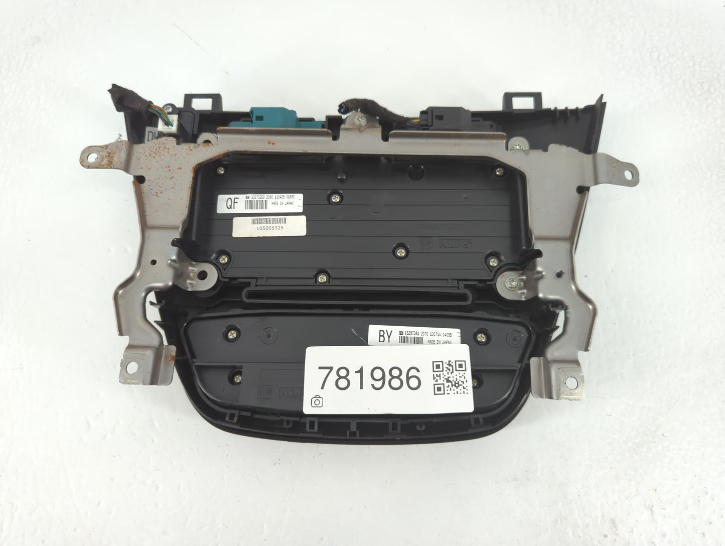 2011-2012 Buick Regal Radio Control Panel - Oemusedautoparts1.com