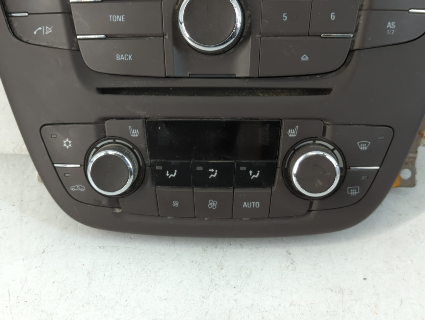 2011 Buick Regal Radio AM FM Cd Player Receiver Replacement P/N:13277916 Fits OEM Used Auto Parts - Oemusedautoparts1.com