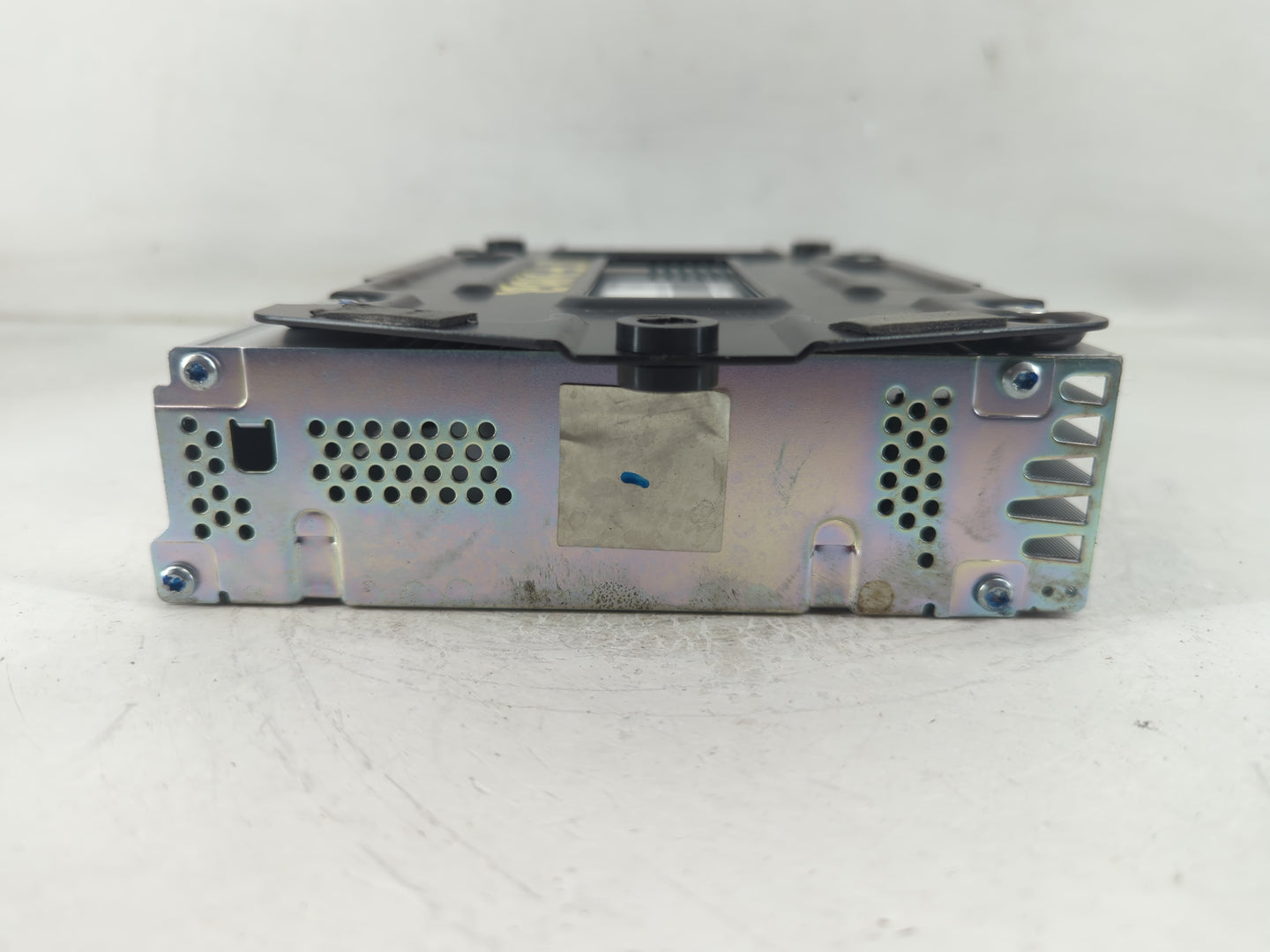 2011 Buick Regal Radio AM FM Cd Player Receiver Replacement P/N:13352134 Fits OEM Used Auto Parts - Oemusedautoparts1.com