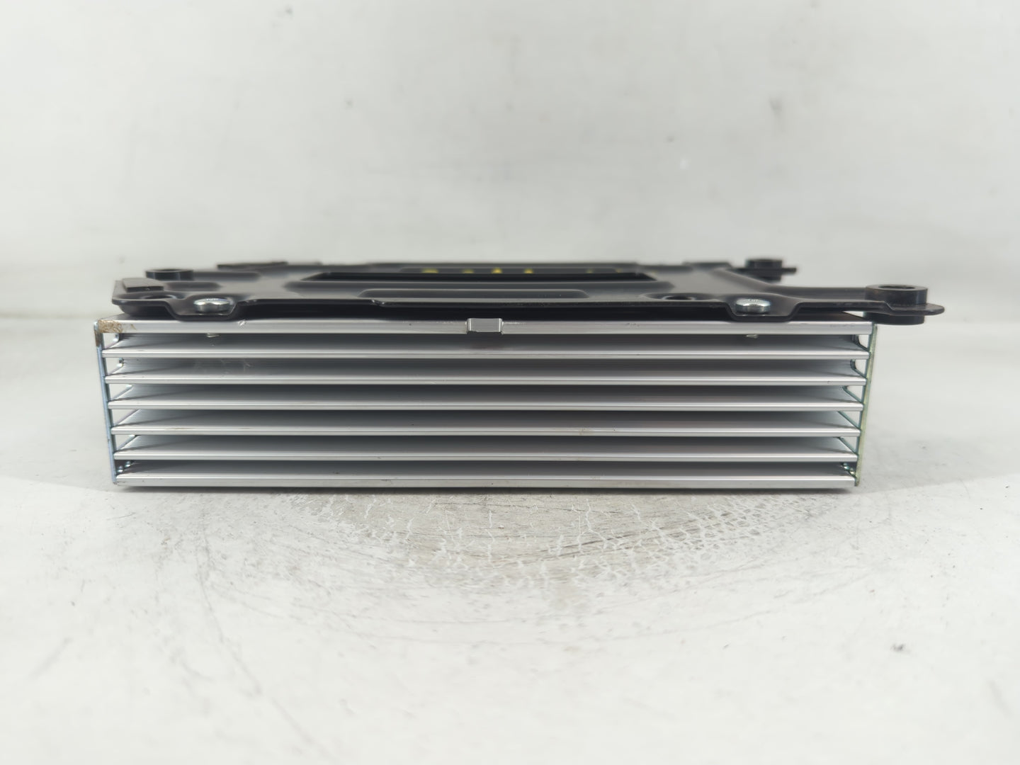2011 Buick Regal Radio AM FM Cd Player Receiver Replacement P/N:13352134 Fits OEM Used Auto Parts - Oemusedautoparts1.com