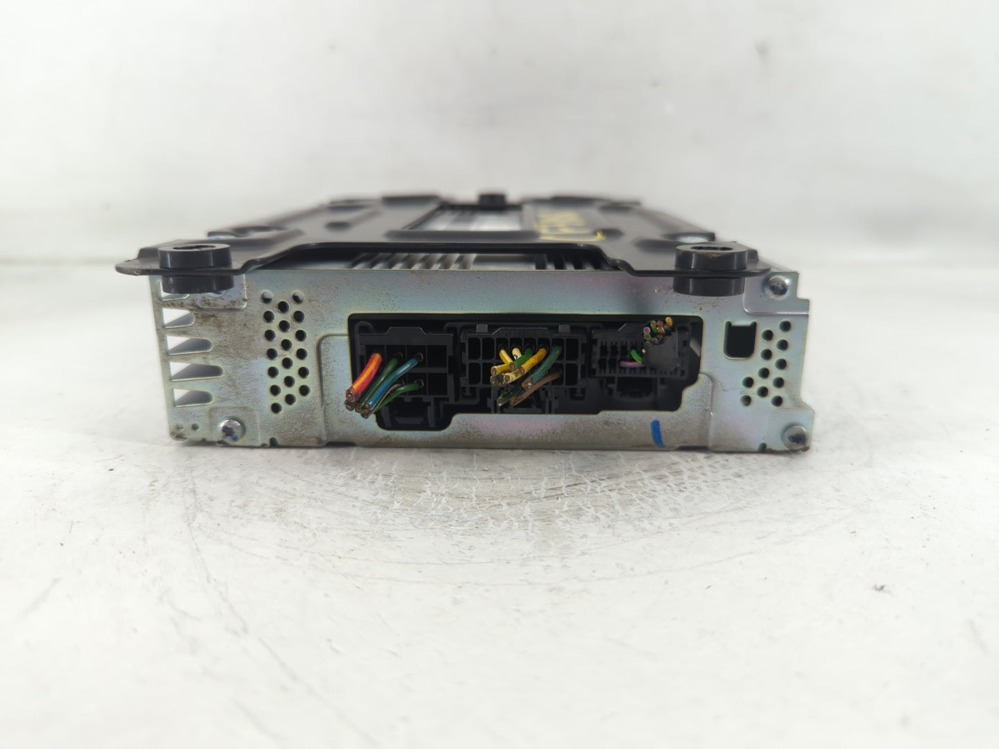 2011 Buick Regal Radio AM FM Cd Player Receiver Replacement P/N:13352134 Fits OEM Used Auto Parts - Oemusedautoparts1.com