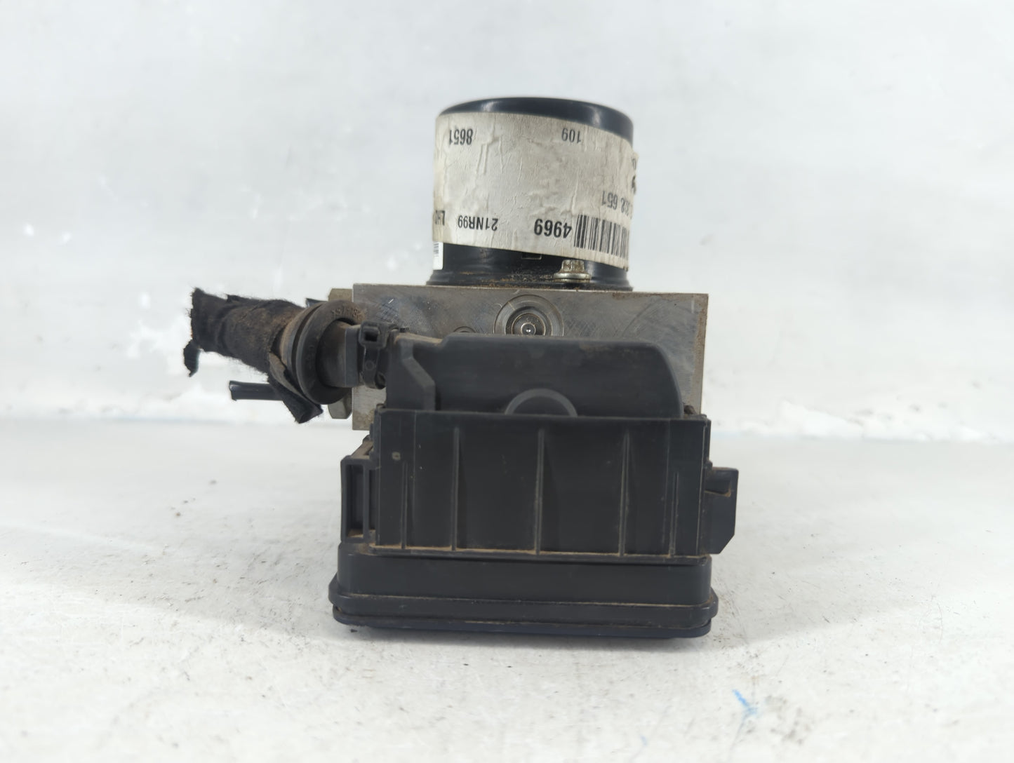 2011 Buick Regal ABS Pump Control Module Replacement P/N:13328651 Fits OEM Used Auto Parts - Oemusedautoparts1.com