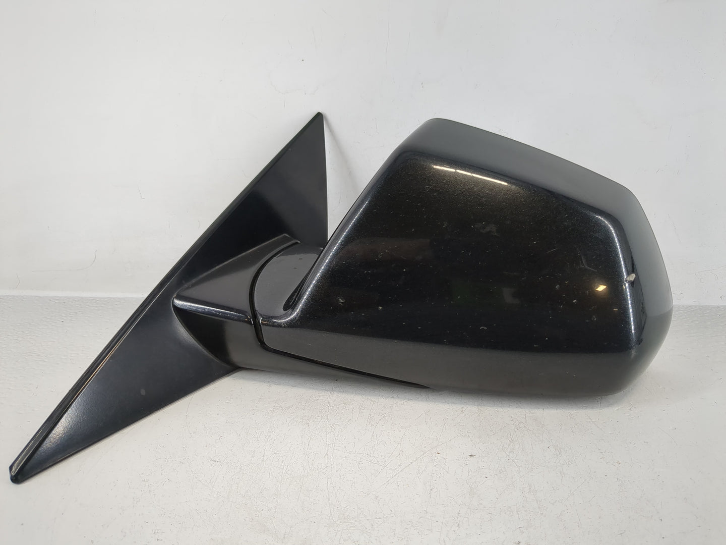 2011-2013 Cadillac Cts Driver Side View Mirror - Left Door Mirror OEM Used - Oemusedautoparts1.com