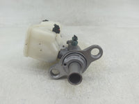 2009-2011 Cadillac Cts Brake Master Cylinder 1383240 - Oemusedautoparts1.com
