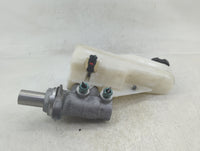 2009-2011 Cadillac Cts Brake Master Cylinder 1383240 - Oemusedautoparts1.com