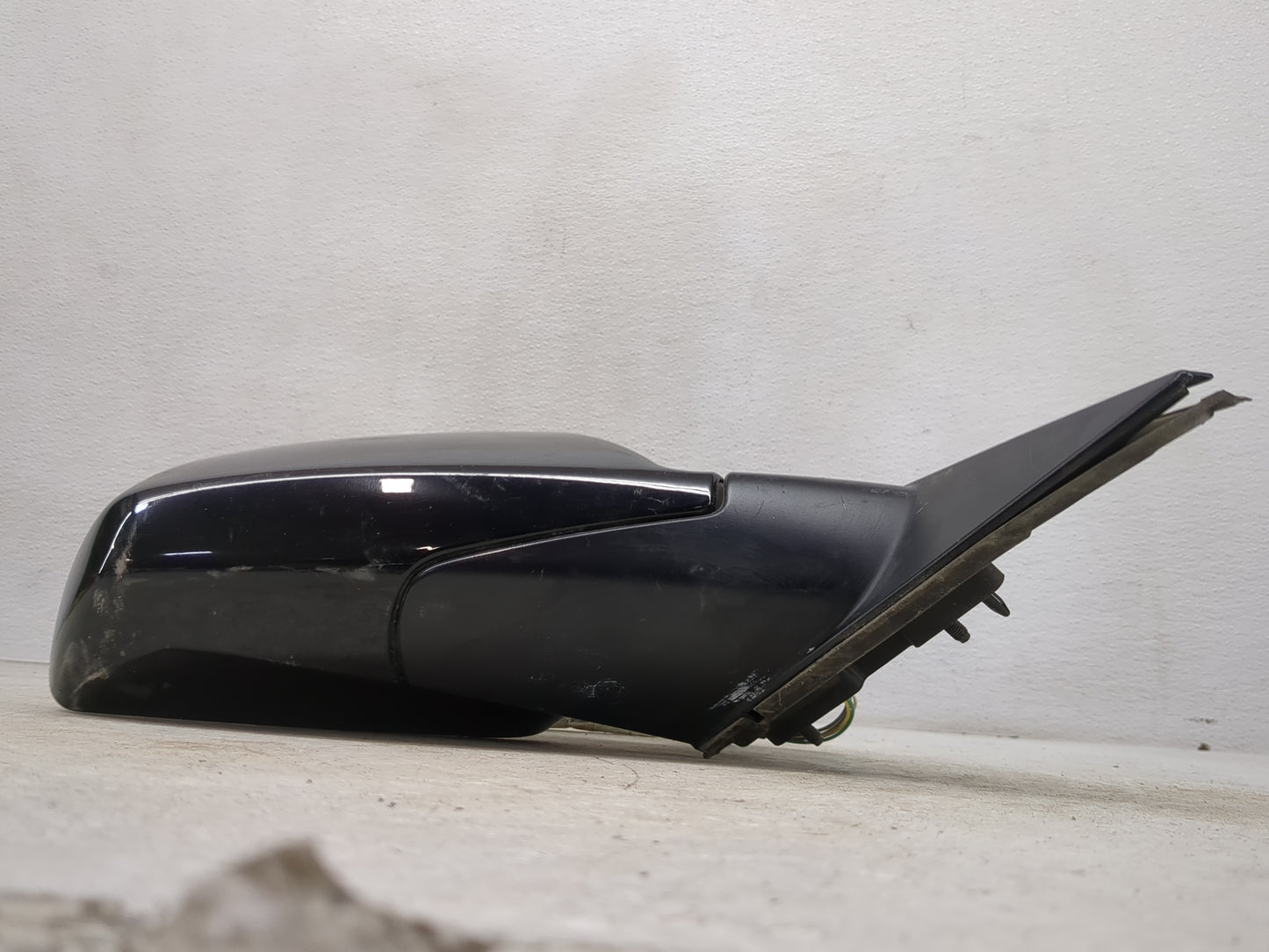2008-2014 Cadillac Cts Passenger Side View Mirror - Right Door Mirror OEM Used - Oemusedautoparts1.com