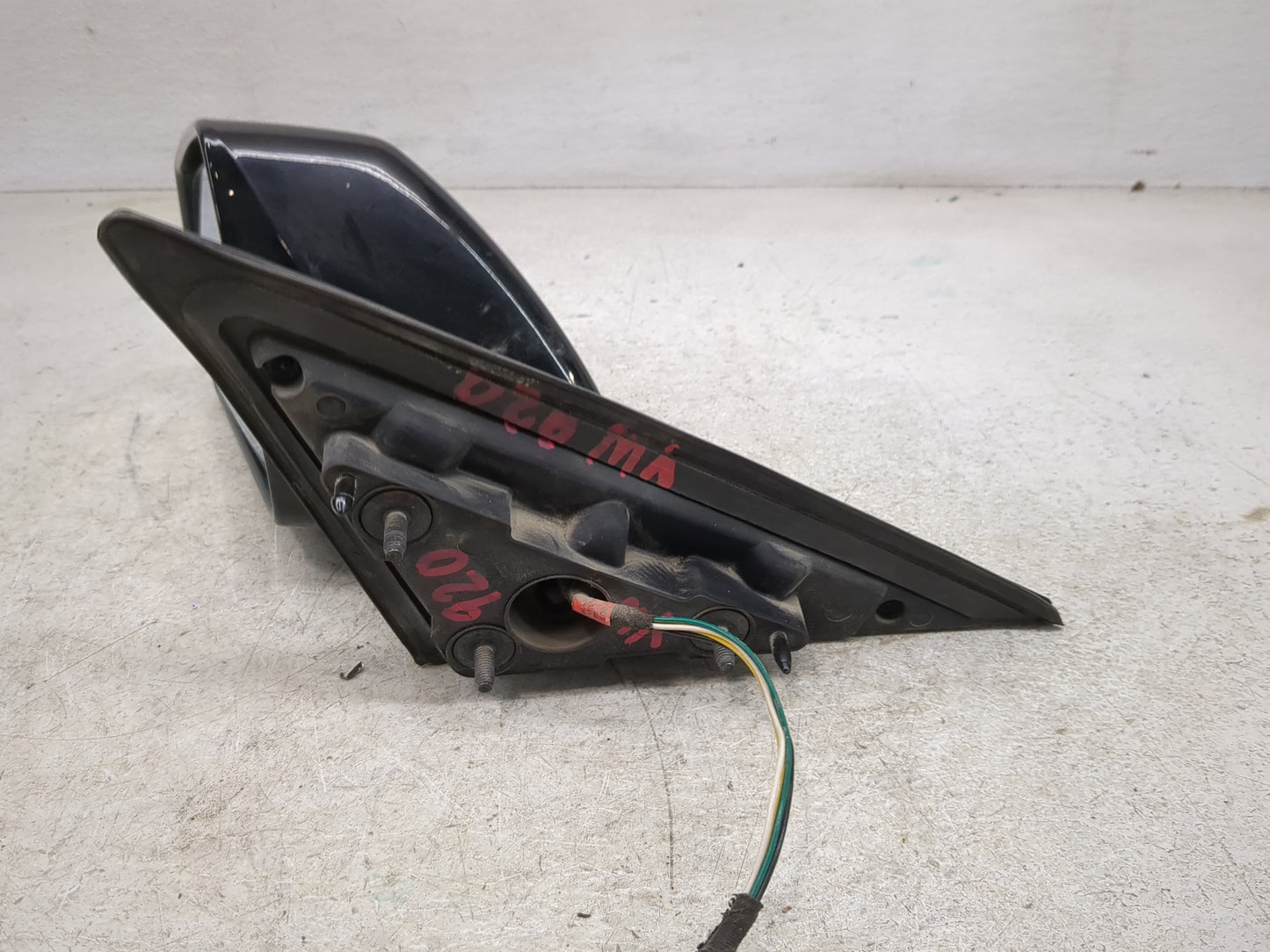 2008-2014 Cadillac Cts Driver Side View Mirror - Left Door Mirror OEM Used - Oemusedautoparts1.com