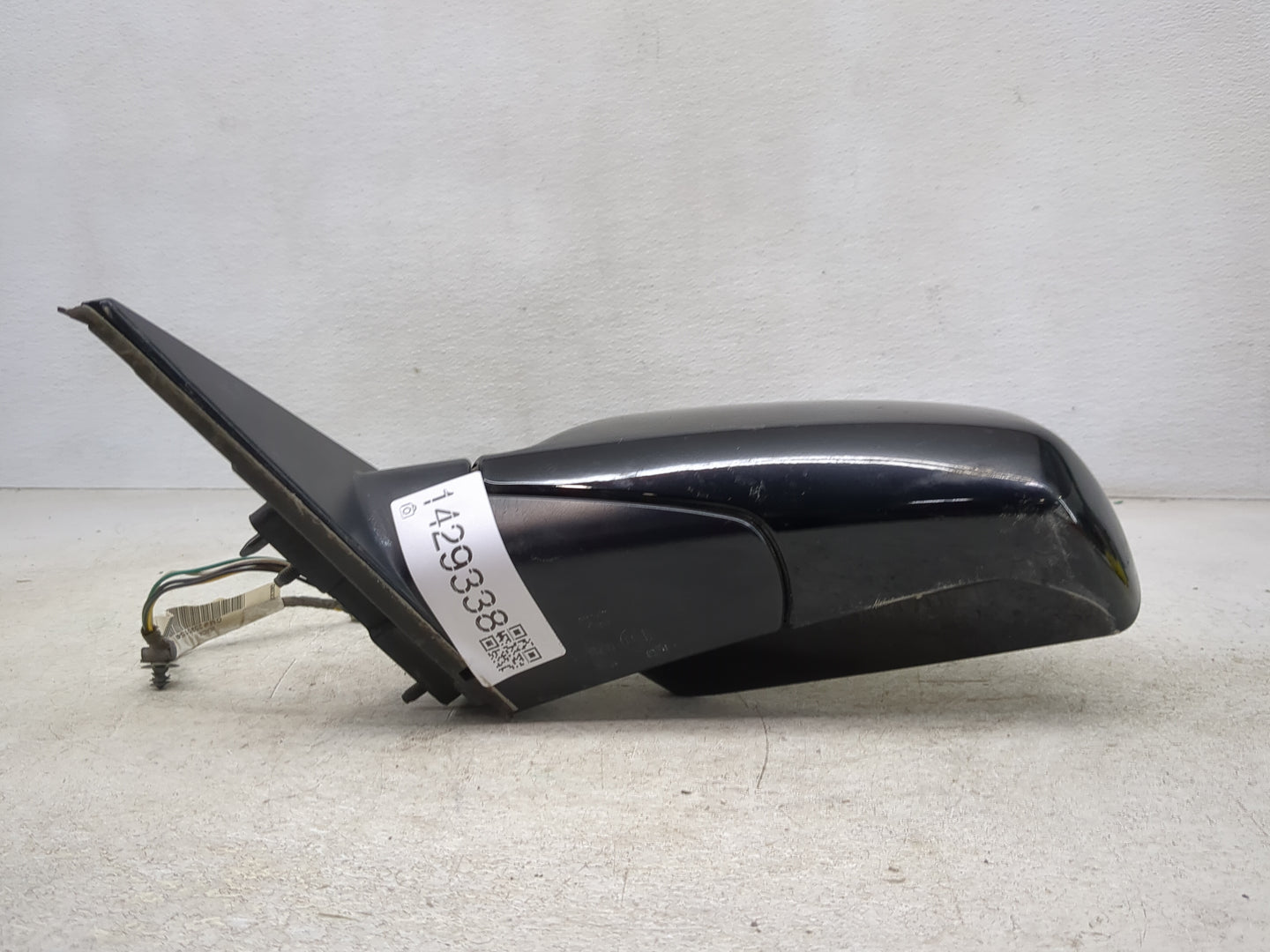 2008-2014 Cadillac Cts Driver Side View Mirror - Left Door Mirror OEM Used - Oemusedautoparts1.com