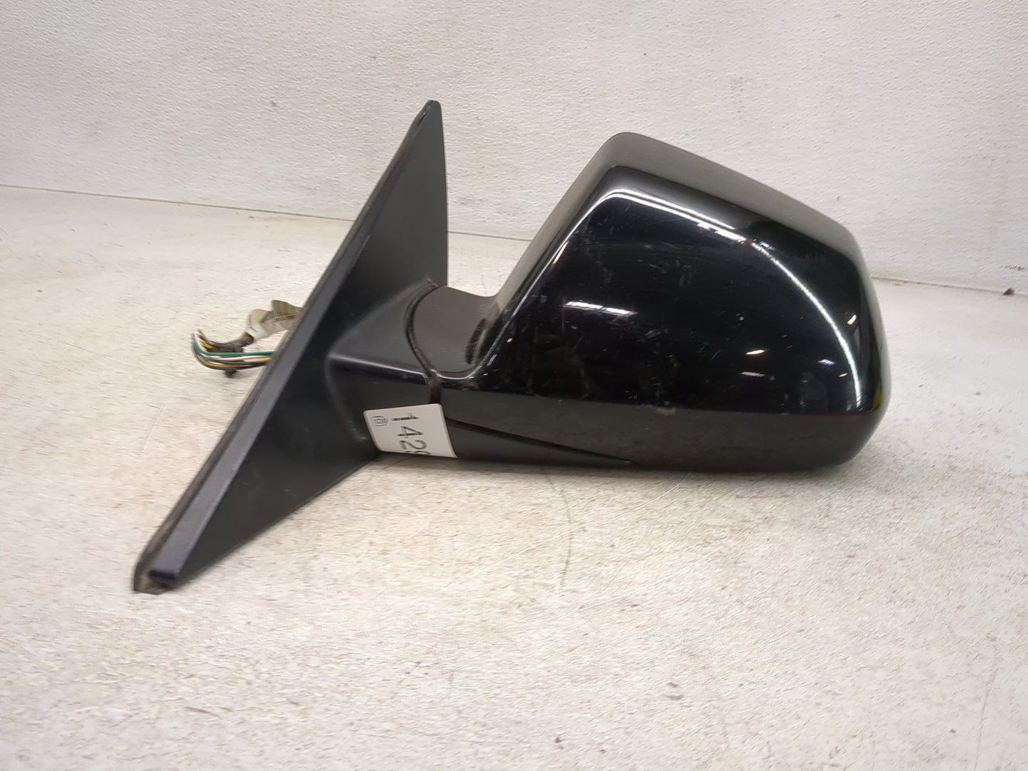 2008-2014 Cadillac Cts Driver Side View Mirror - Left Door Mirror OEM Used - Oemusedautoparts1.com