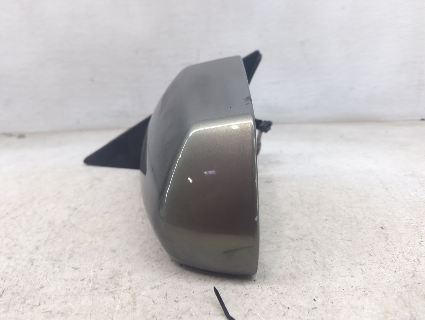2008-2014 Cadillac Cts Driver Side View Mirror - Left Door Mirror OEM Used - Oemusedautoparts1.com