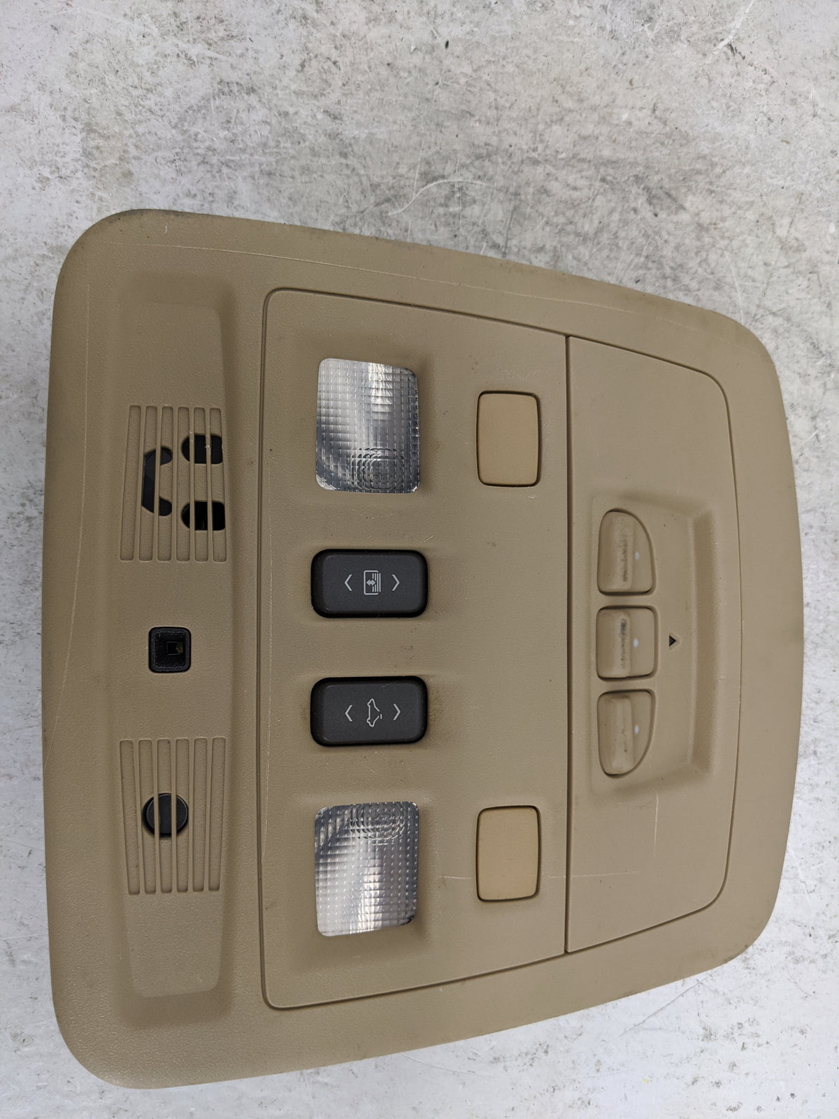 2011 Cadillac Cts Overhead Roof Console Tan - Oemusedautoparts1.com