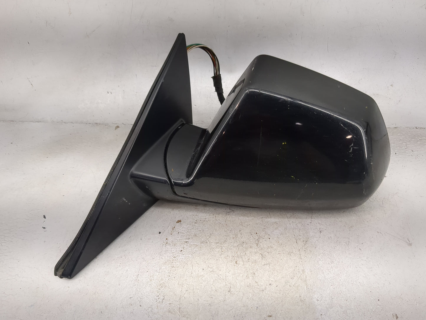2008-2014 Cadillac Cts Driver Side View Mirror - Left Door Mirror OEM Used - Oemusedautoparts1.com