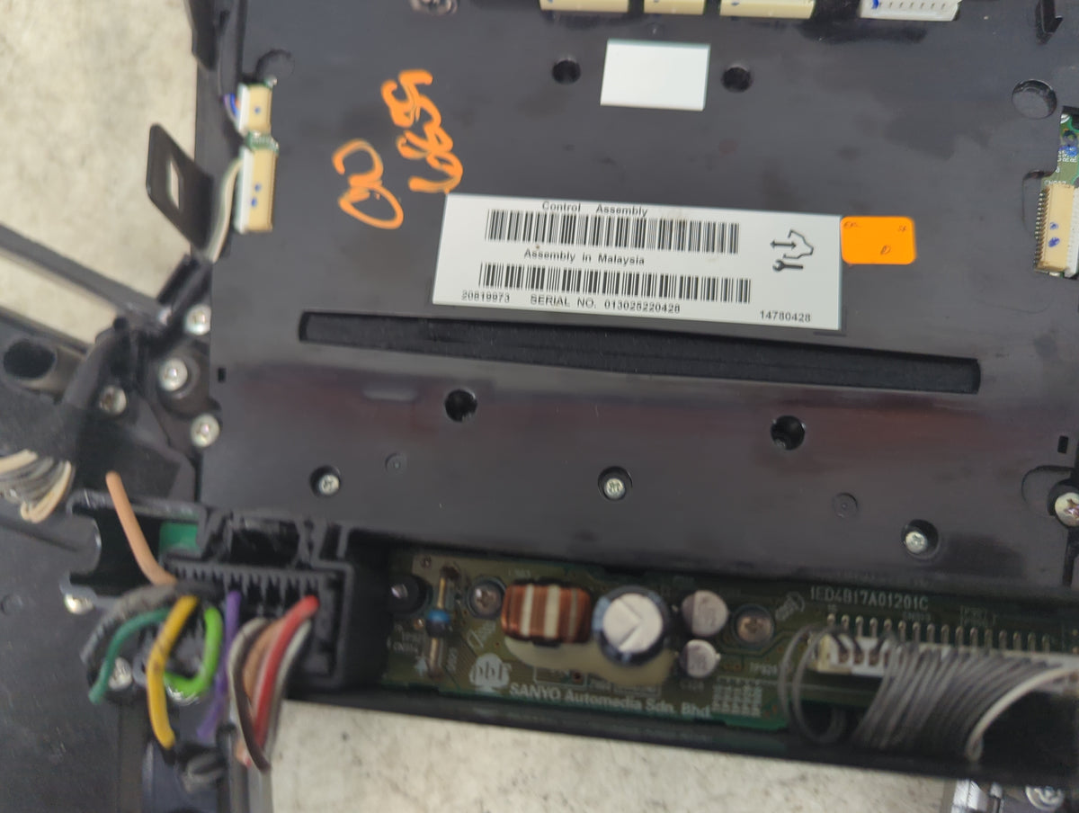 2011 Cadillac Cts Radio Control Panel 1488531 - Oemusedautoparts1.com