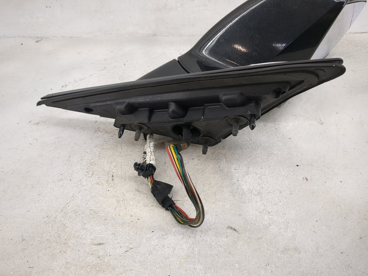 2008-2014 Cadillac Cts Passenger Side View Mirror - Right Door Mirror OEM Used - Oemusedautoparts1.com