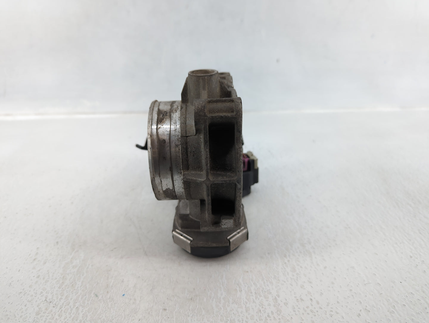 2008-2011 Cadillac Cts Throttle Body P/N:994AA 1061AA Fits Fits 2007 2008 2009 2010 2011 2012 OEM Used Auto Parts - Oemuseda