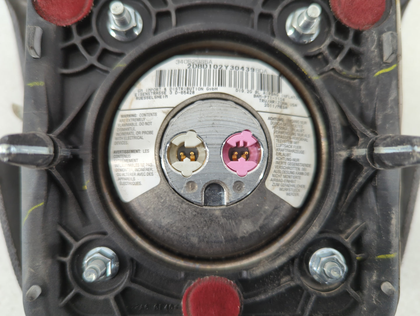 2010-2011 Cadillac Cts Air Bag Passenger Right Knee OEM P/N:BAM-PT1-1104 2DBD102Y30439, 340522985A Fits Fits 2010 2011 OEM U