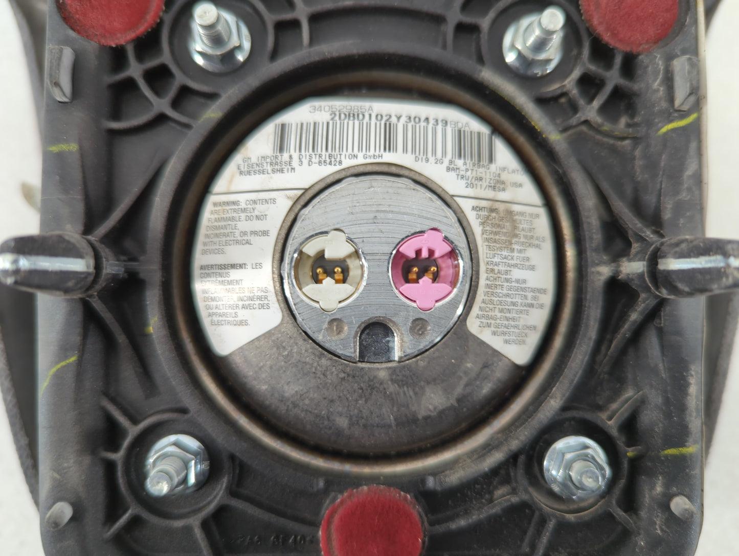 2010-2011 Cadillac Cts Air Bag Passenger Right Knee OEM P/N:BAM-PT1-1104 2DBD102Y30439, 340522985A Fits Fits 2010 2011 OEM U