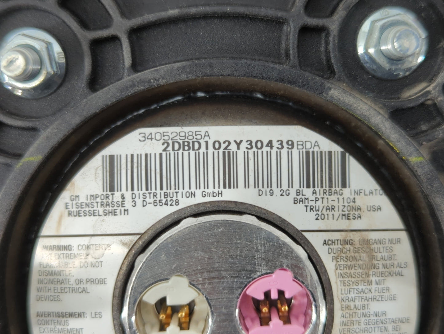 2010-2011 Cadillac Cts Air Bag Passenger Right Knee OEM P/N:BAM-PT1-1104 2DBD102Y30439, 340522985A Fits Fits 2010 2011 OEM U