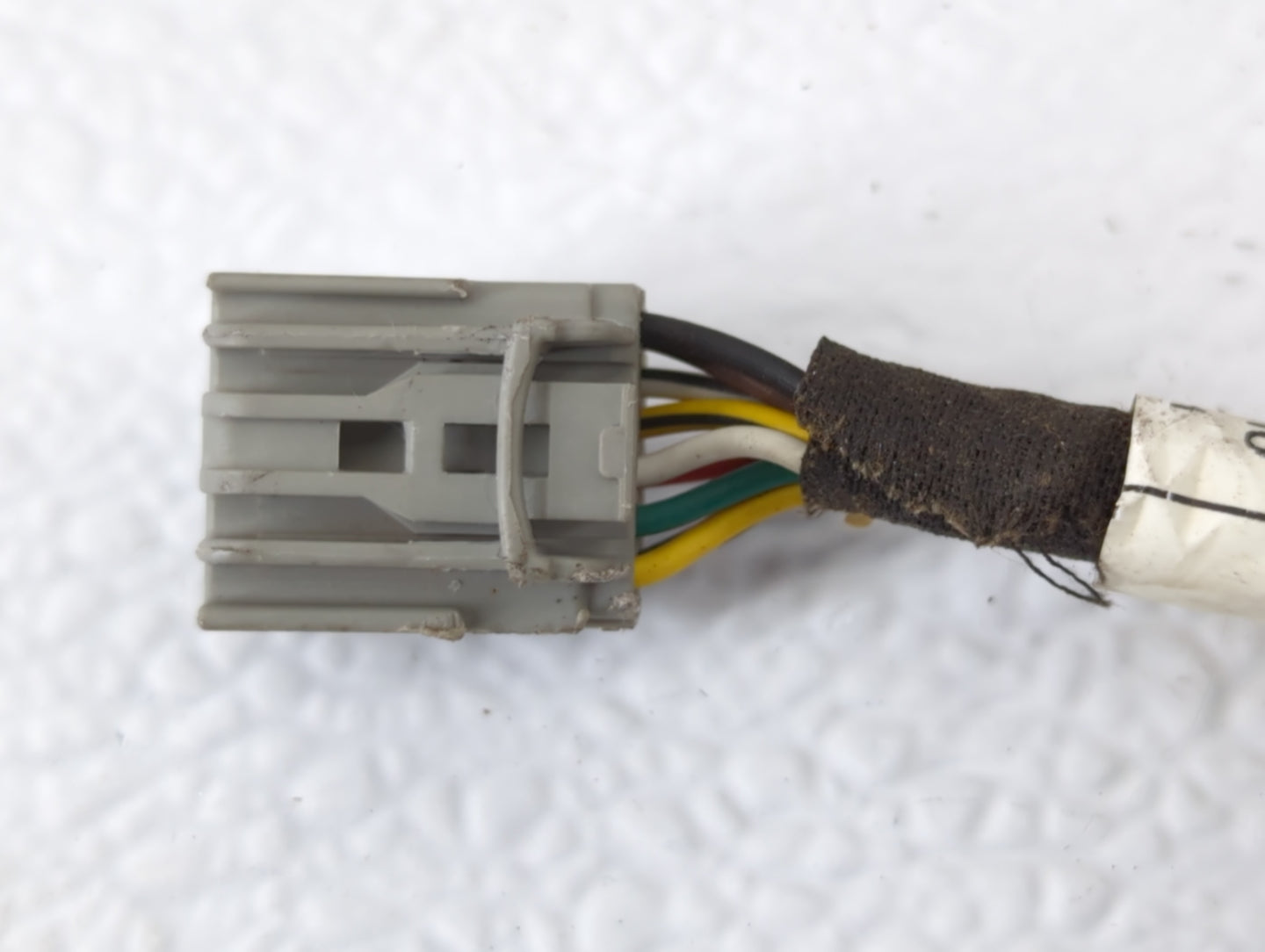 2008-2014 Cadillac Cts Driver Side View Mirror - Left Door Mirror OEM Used - Oemusedautoparts1.com
