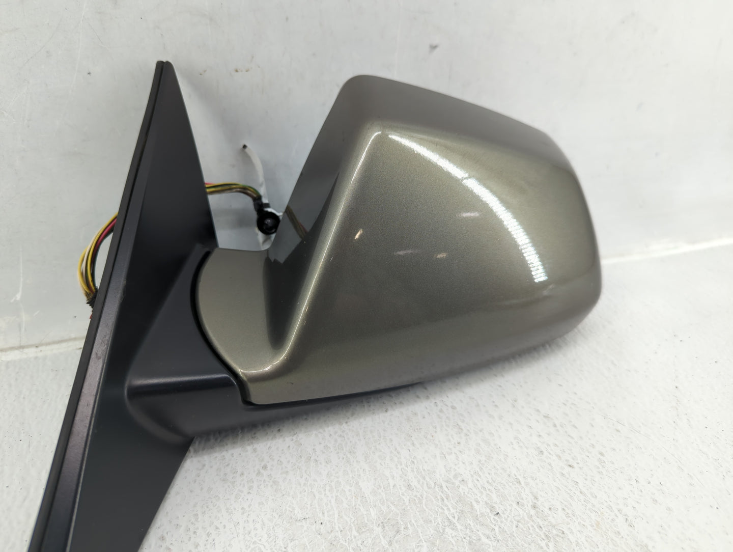 2008-2014 Cadillac Cts Driver Left Side View Manual Door Mirror Grey - Oemusedautoparts1.com