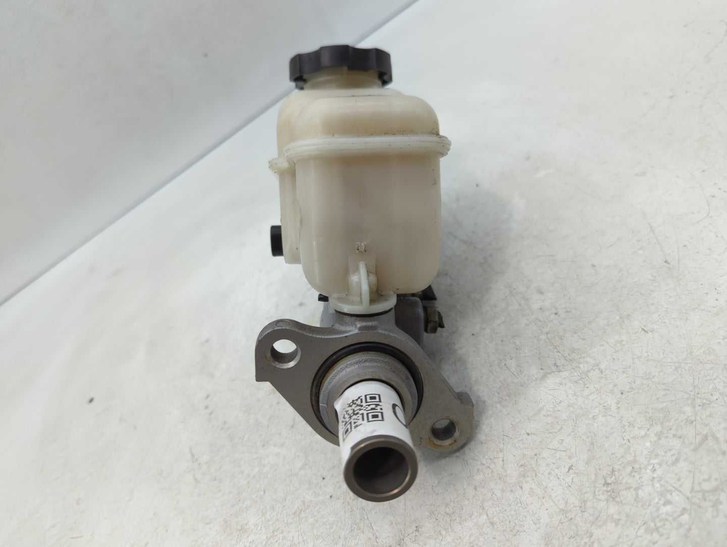 2009-2011 Cadillac Cts Brake Master Cylinder - Oemusedautoparts1.com