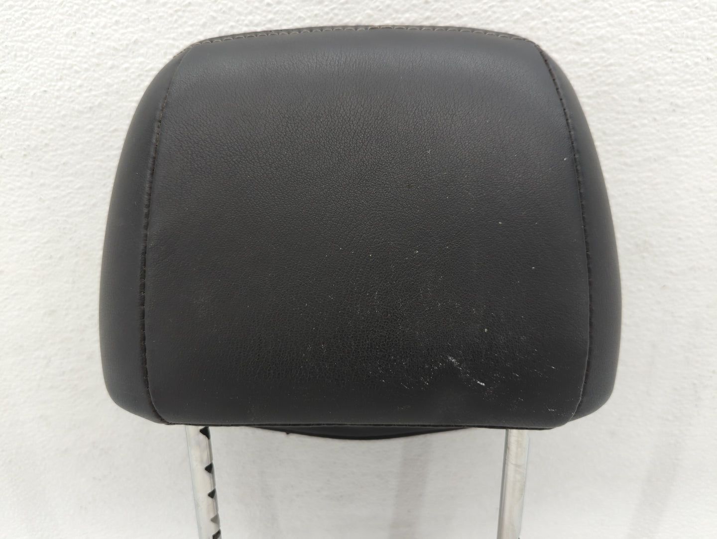 2011 Cadillac Cts Headrest Head Rest Front Driver Passenger Seat Fits OEM Used Auto Parts - Oemusedautoparts1.com