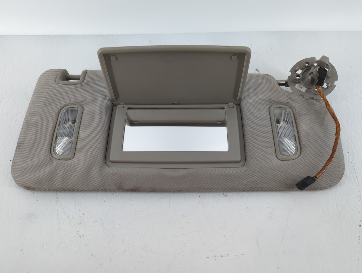 2010-2013 Cadillac Cts Sun Visor Shade Replacement Passenger Right Mirror Fits Fits 2010 2011 2012 2013 OEM Used Auto Parts 