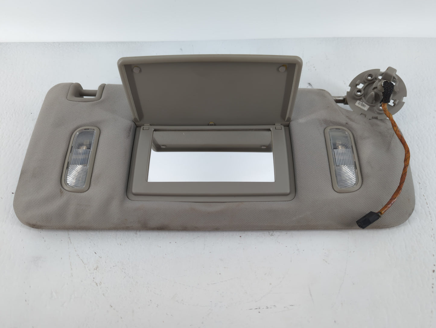 2010-2013 Cadillac Cts Sun Visor Shade Replacement Passenger Right Mirror Fits Fits 2010 2011 2012 2013 OEM Used Auto Parts 