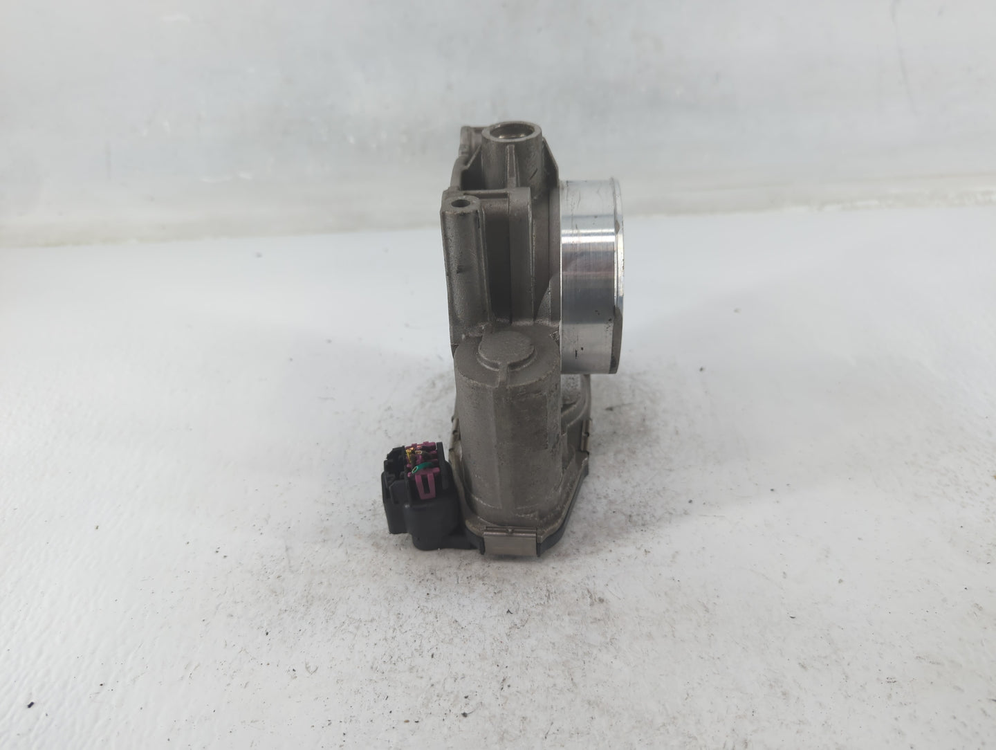 2008-2011 Cadillac Cts Throttle Body P/N:AA994AA9854C Fits Fits 2007 2008 2009 2010 2011 2012 OEM Used Auto Parts - Oemuseda