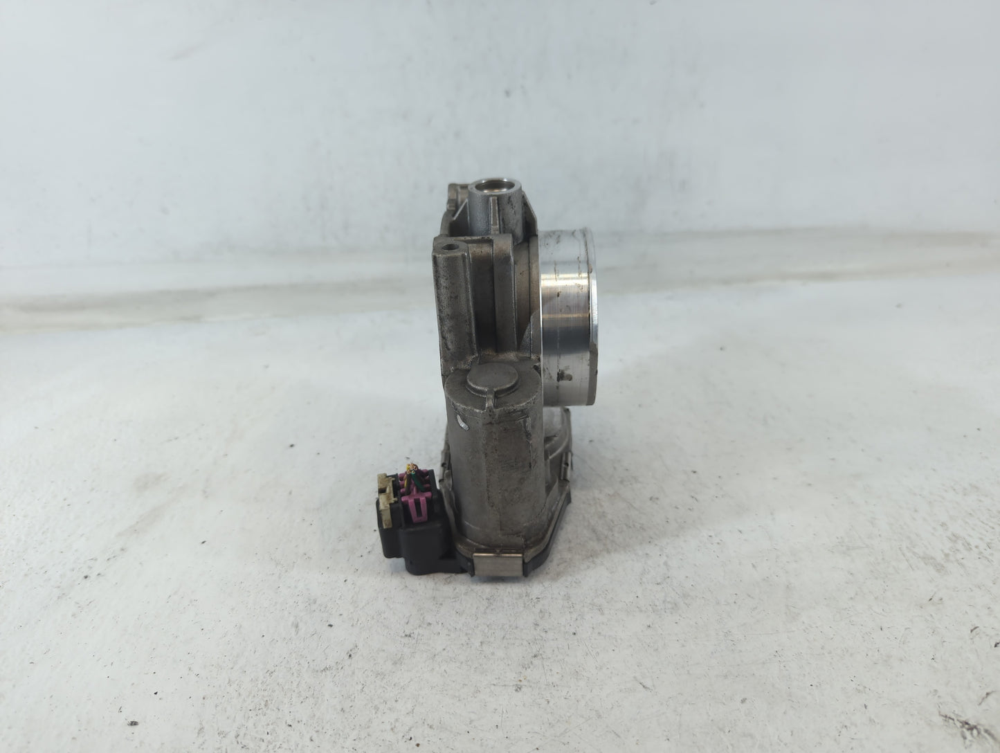 2008-2011 Cadillac Cts Throttle Body P/N:3040AA994AA4052C Fits Fits 2007 2008 2009 2010 2011 2012 OEM Used Auto Parts - Oemu