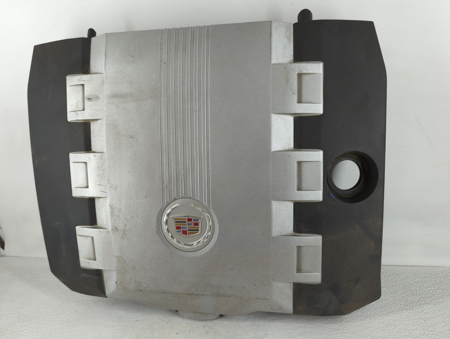 2011 Cadillac Cts Engine Cover - Oemusedautoparts1.com