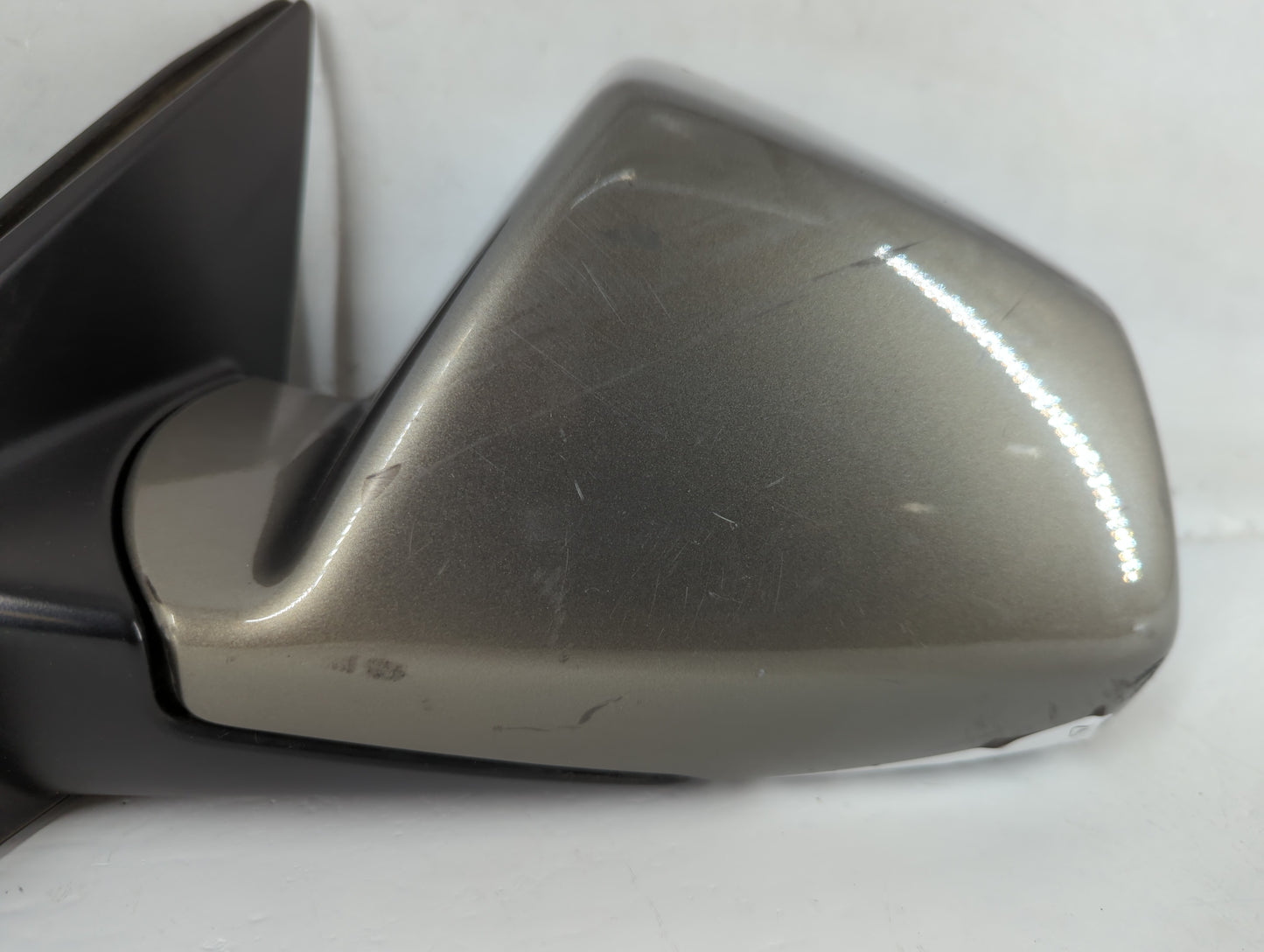 2008-2014 Cadillac Cts Driver Side View Mirror - Left Door Mirror OEM Used - Oemusedautoparts1.com