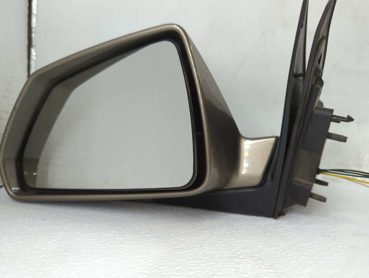2008-2014 Cadillac Cts Driver Side View Mirror - Left Door Mirror OEM Used - Oemusedautoparts1.com