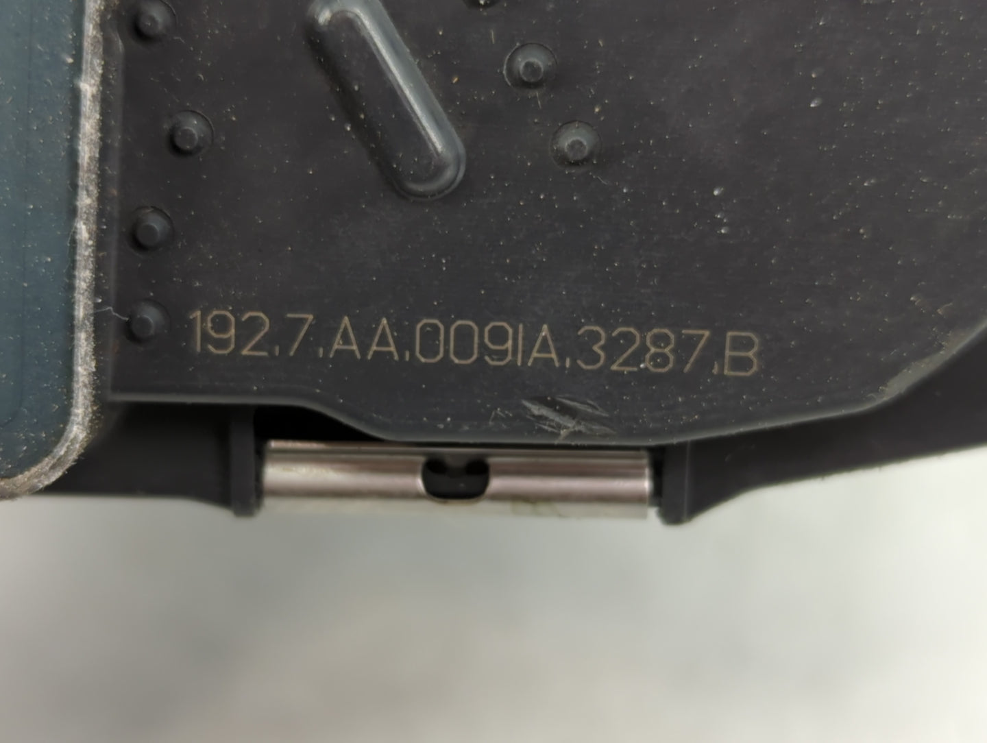 2008-2011 Cadillac Cts Throttle Body P/N:3287B 009IA, 1927AA Fits Fits 2007 2008 2009 2010 2011 2012 OEM Used Auto Parts - O