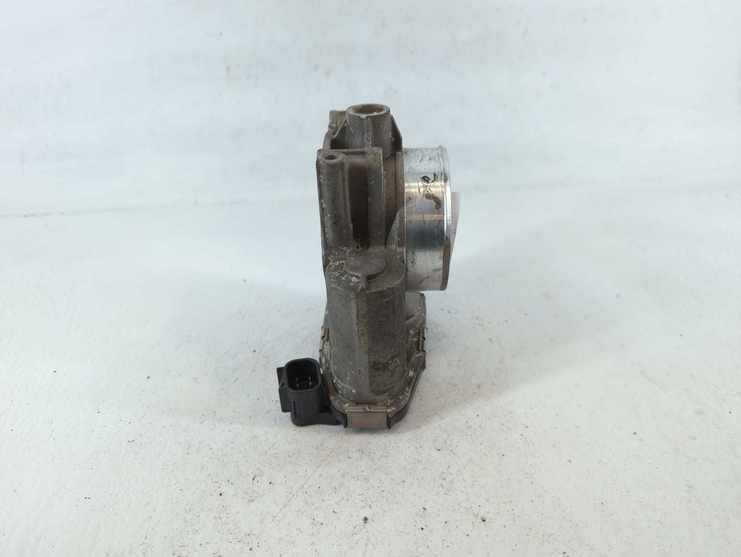 2008-2011 Cadillac Cts Throttle Body P/N:AA994AA7367 Fits Fits 2007 2008 2009 2010 2011 2012 OEM Used Auto Parts - Oemusedau