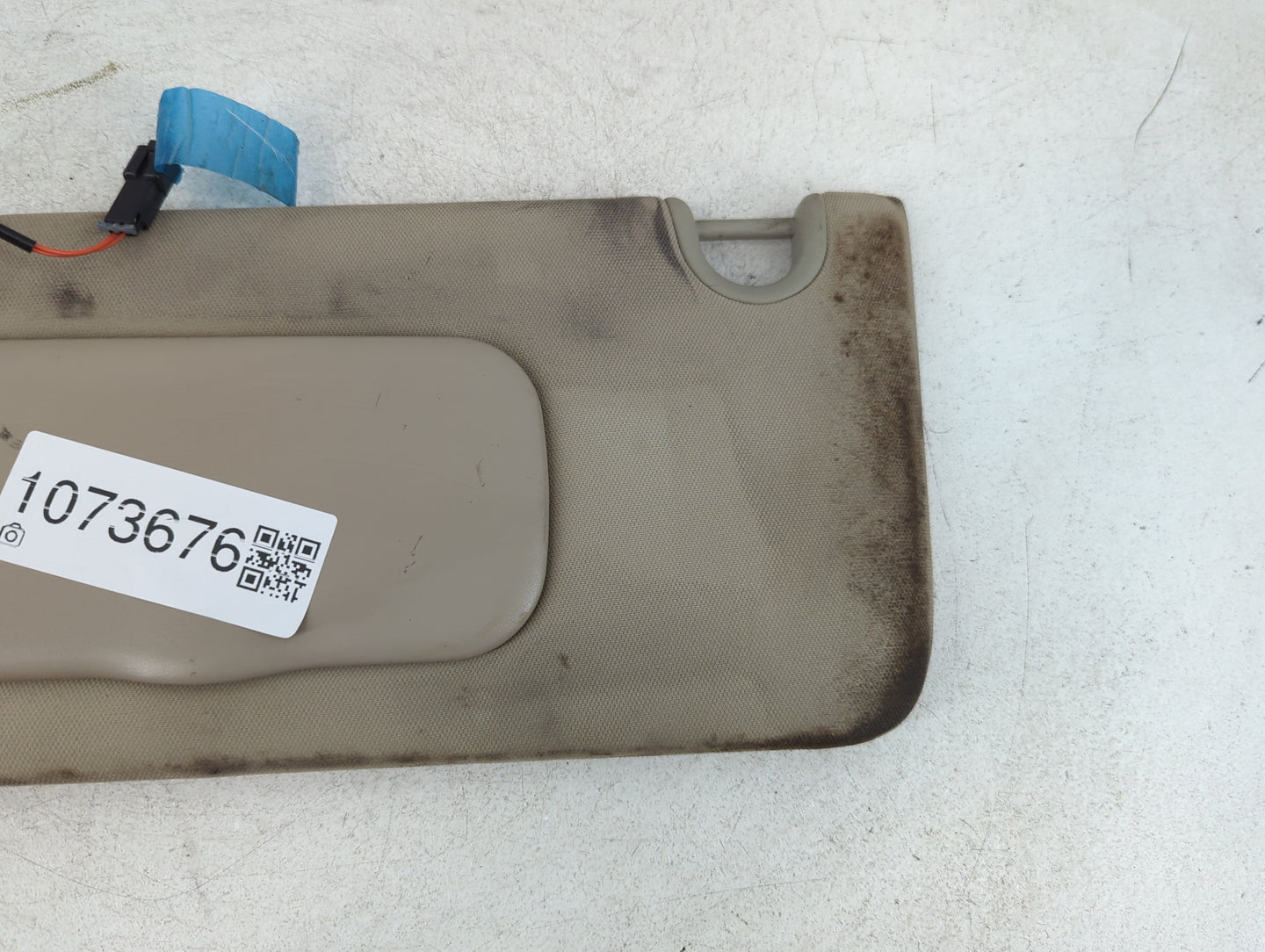 2008-2011 Cadillac Dts Sun Visor Shade Replacement Passenger Right Mirror Fits Fits 2008 2009 2010 2011 OEM Used Auto Parts 