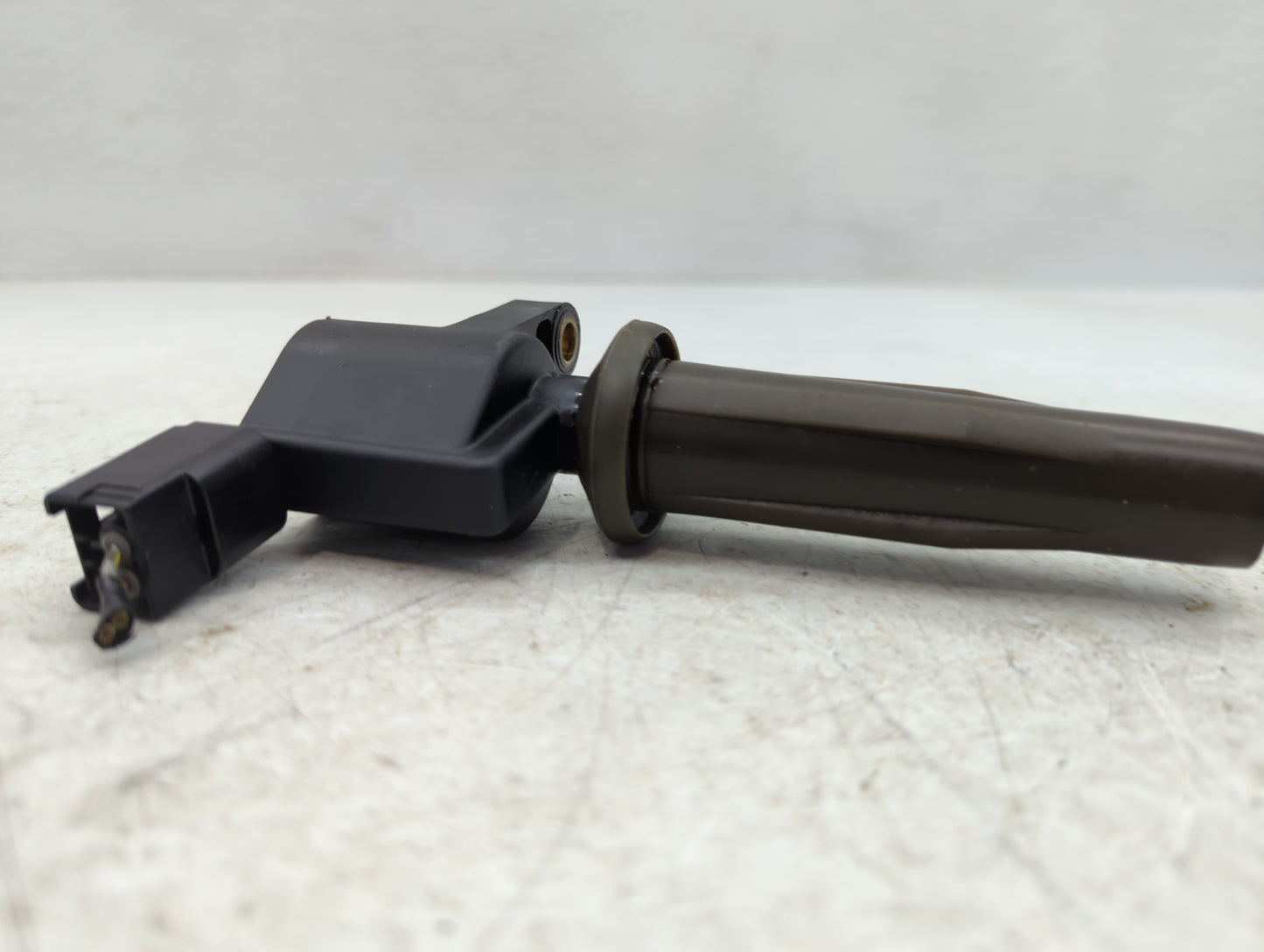 2007-2011 Cadillac Dts Ignition Coil Igniter Pack - Oemusedautoparts1.com