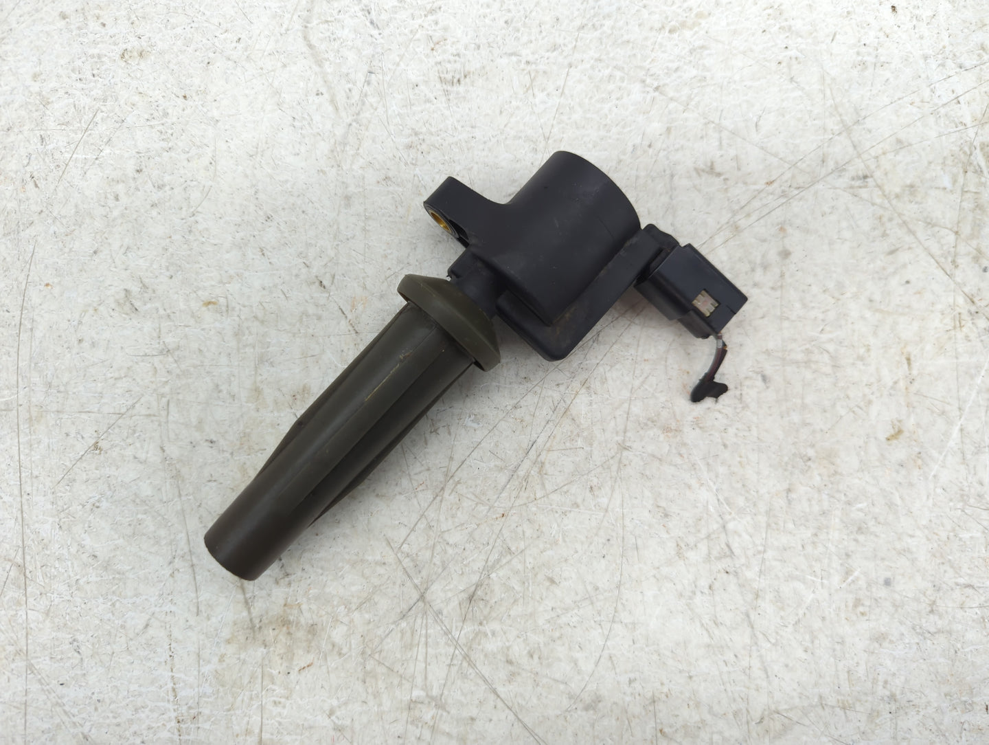 2007-2011 Cadillac Dts Ignition Coil Igniter Pack - Oemusedautoparts1.com