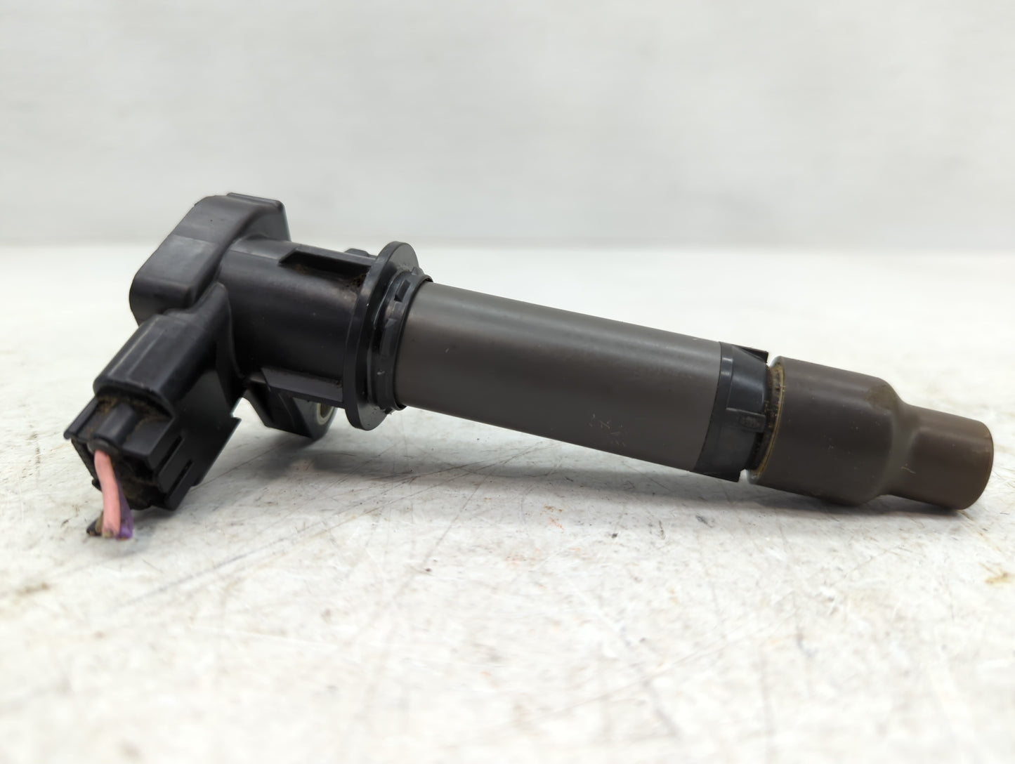 2007-2011 Cadillac Dts Ignition Coil Igniter Pack - Oemusedautoparts1.com