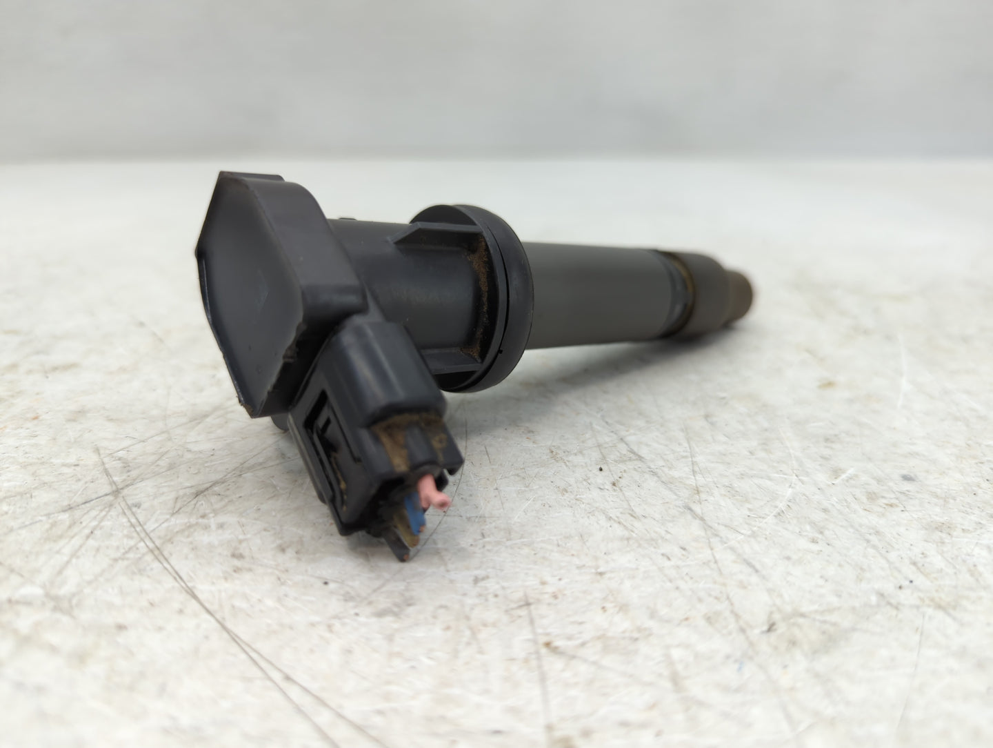 2007-2011 Cadillac Dts Ignition Coil Igniter Pack - Oemusedautoparts1.com