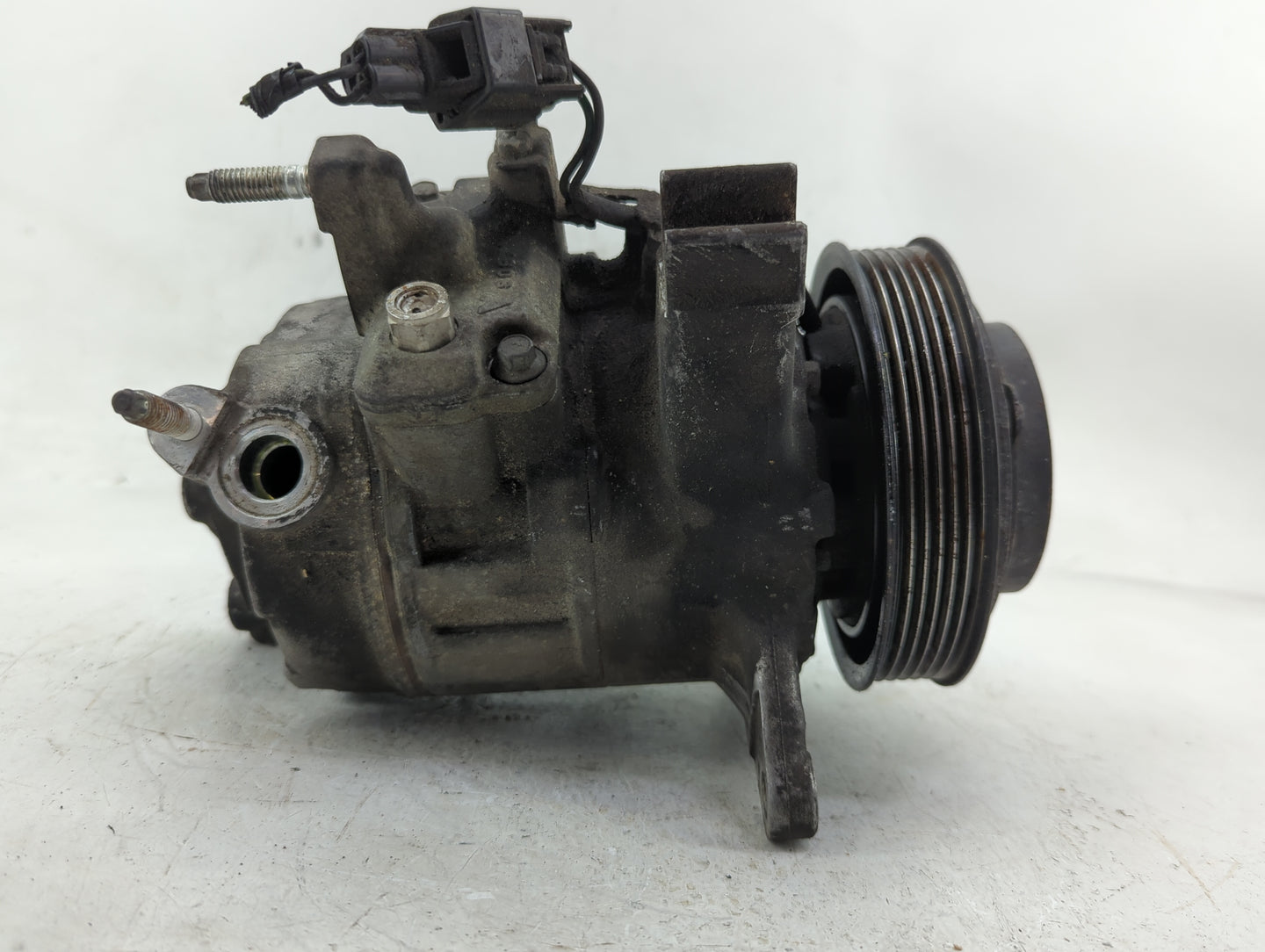 2006-2011 Cadillac Dts Air Conditioning A/c Ac Compressor Oem - Oemusedautoparts1.com