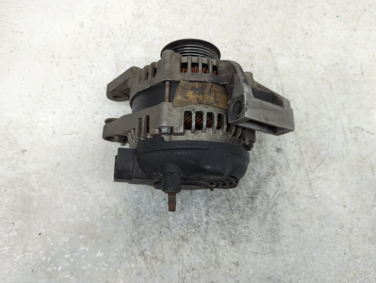 2006-2011 Cadillac Dts Alternator Replacement Generator Charging Assembly Engine OEM P/N:12782 Fits OEM Used Auto Parts - Oe