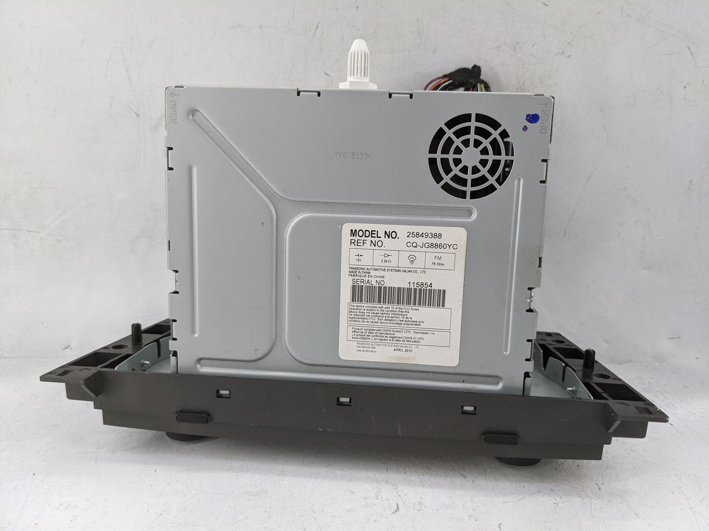 2008-2011 Cadillac Dts Radio AM FM Cd Player Receiver Replacement P/N:25849388 CQ-JG8860YC Fits Fits 2008 2009 2010 2011 OEM