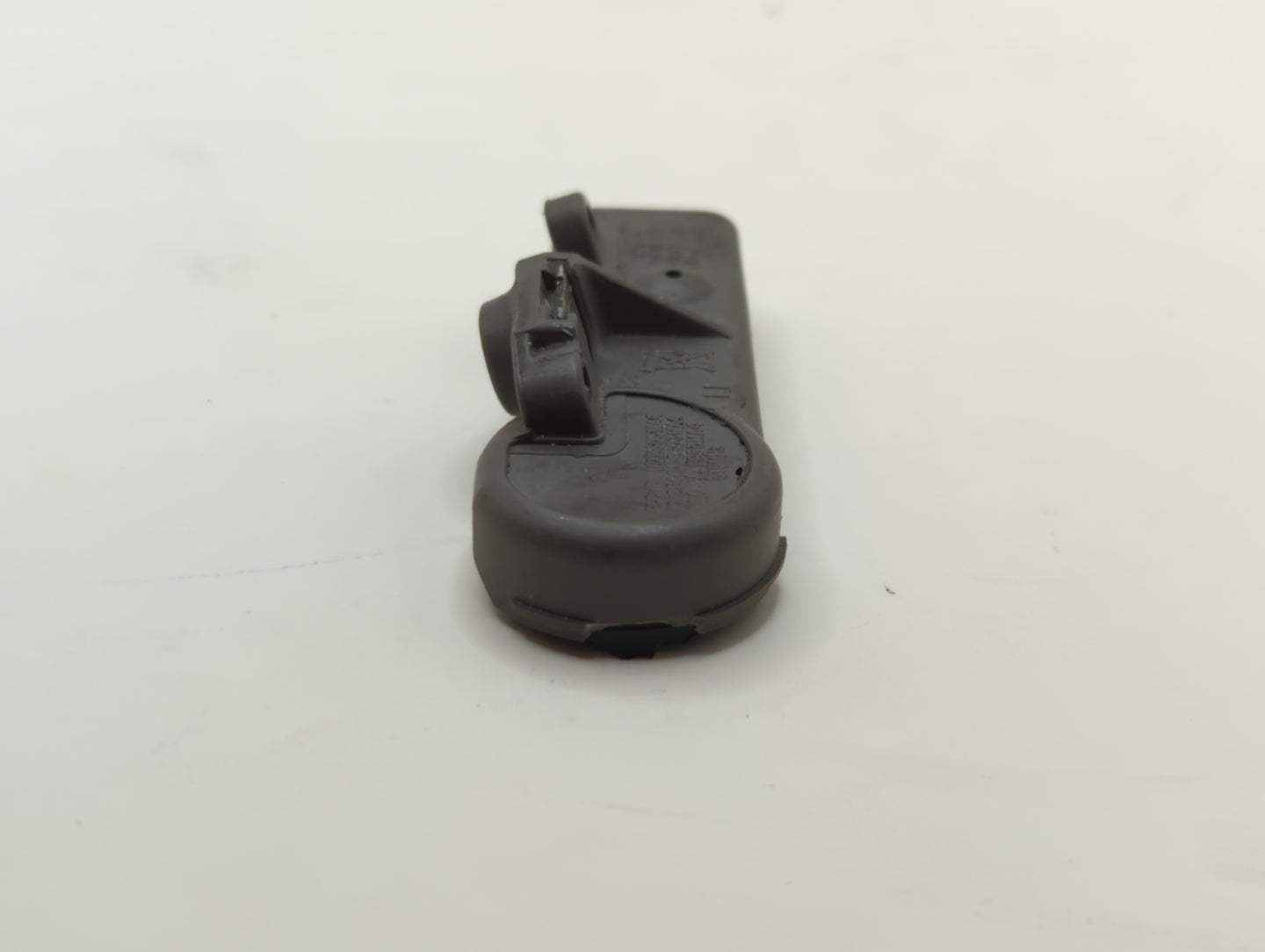 2011 Cadillac Dts Tire Pressure Monitoring System Sensor Tpms - Oemusedautoparts1.com