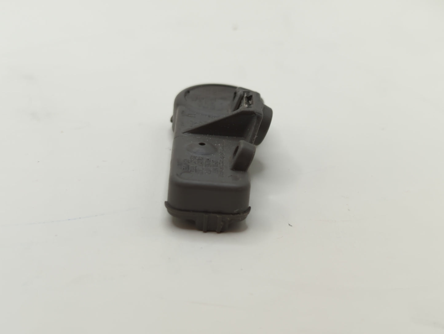 2011 Cadillac Dts Tire Pressure Monitoring System Sensor Tpms - Oemusedautoparts1.com